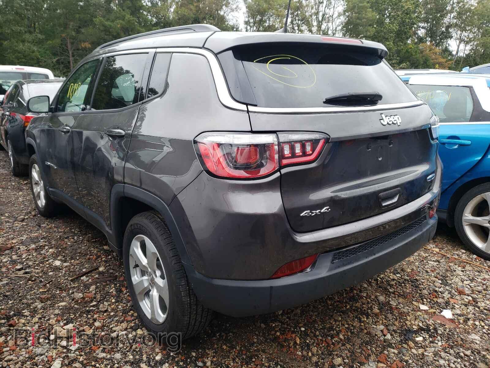 2019 JEEP COMPASS - VIN: 3C4NJDBB0KT807682 - Фото 3