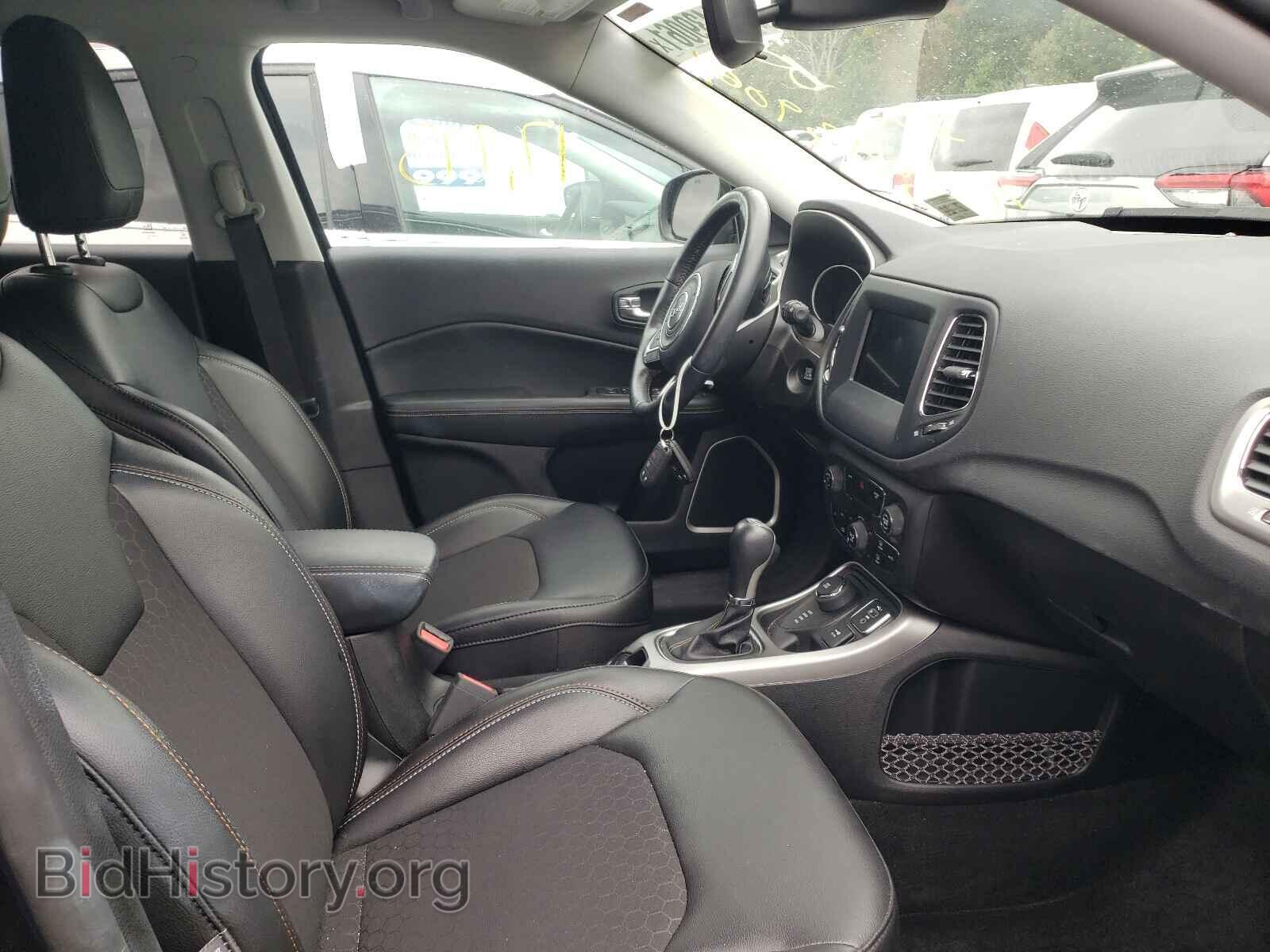 2019 JEEP COMPASS - VIN: 3C4NJDBB0KT807682 - Фото 5
