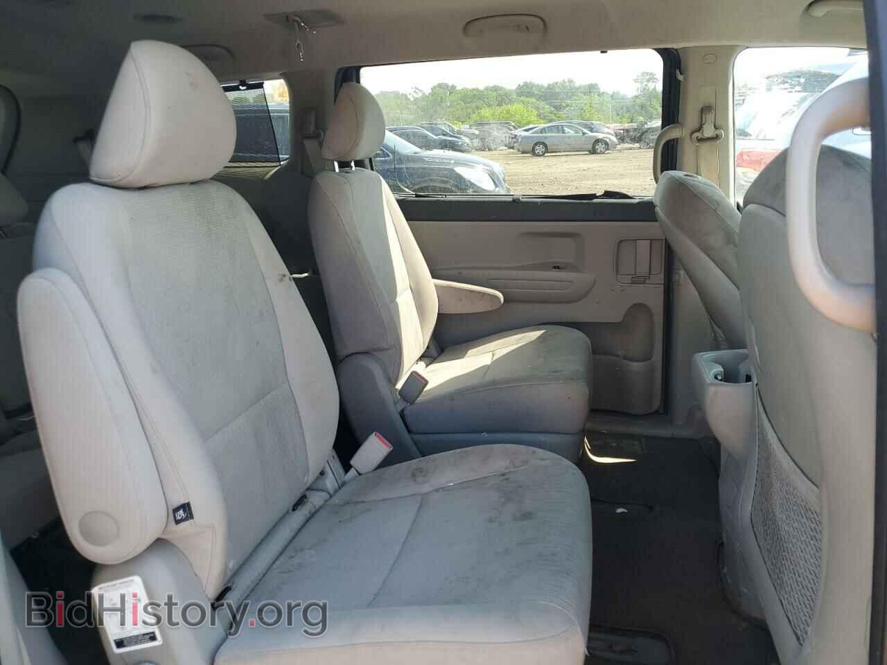 2016 KIA All Models - VIN: KNDMB5C19G6189512 - Photo 11