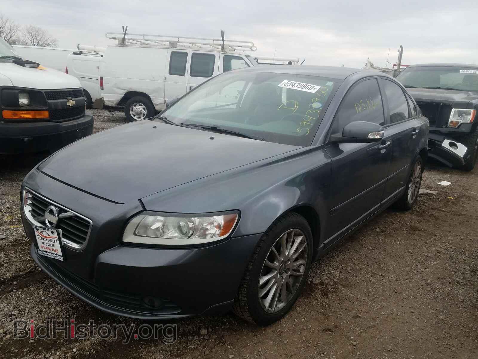 2011 VOLVO S40 - VIN: YV1672MS2B2540898 - Фото 2