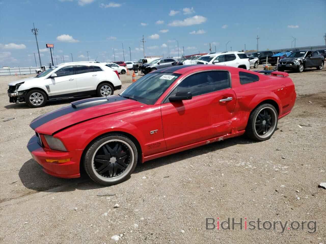 Photo 1ZVHT82H875220881 - FORD MUSTANG 2007