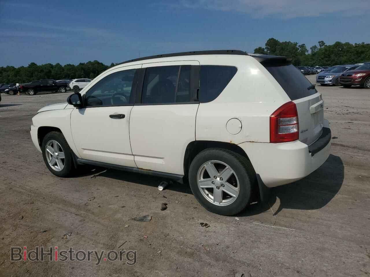 2007 JEEP COMPASS - VIN: 1J8FF47W67D256889 - Фото 2