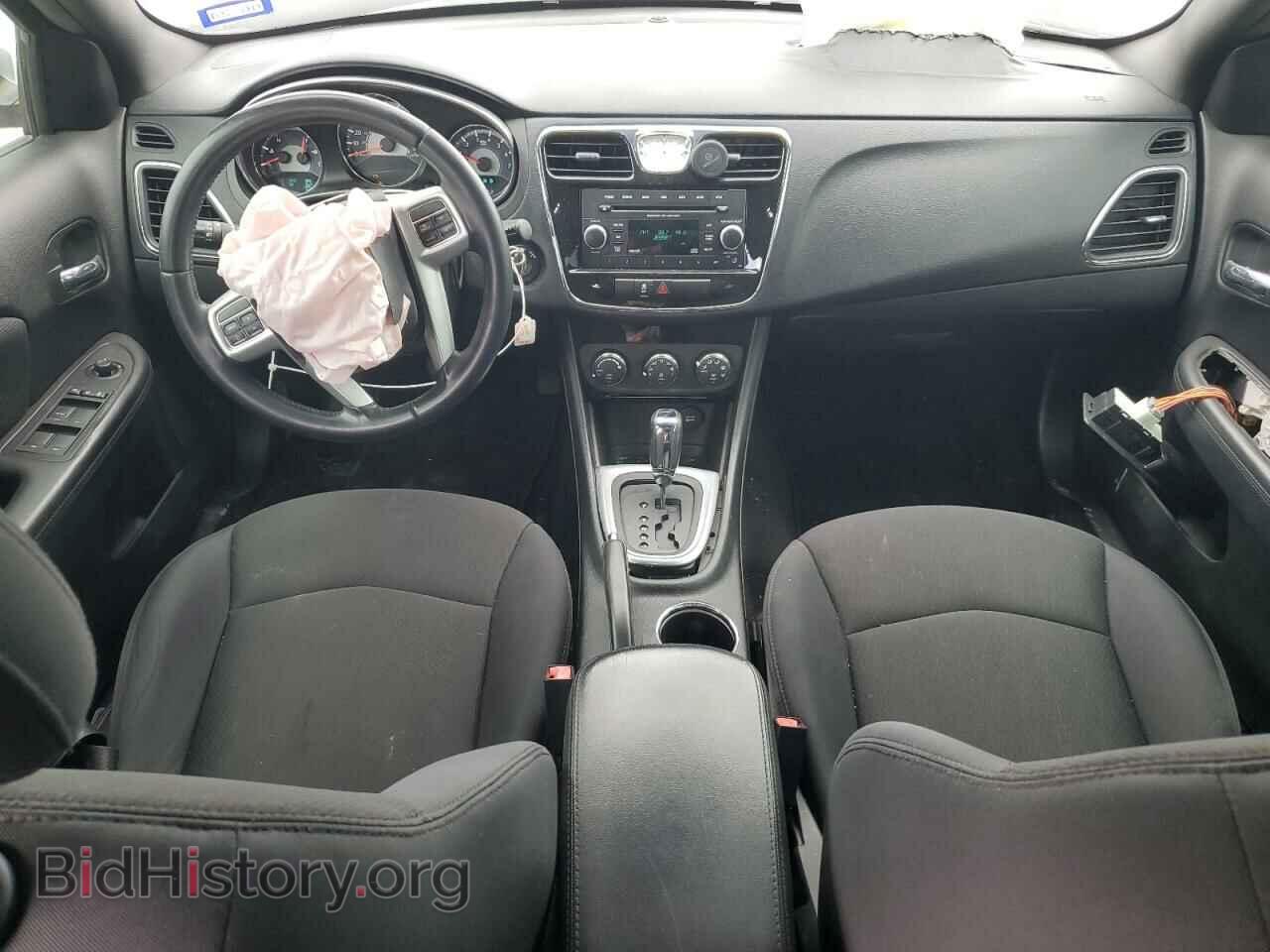 2013 CHRYSLER 200 - VIN: 1C3CCBBB0DN598201 - Фото 8