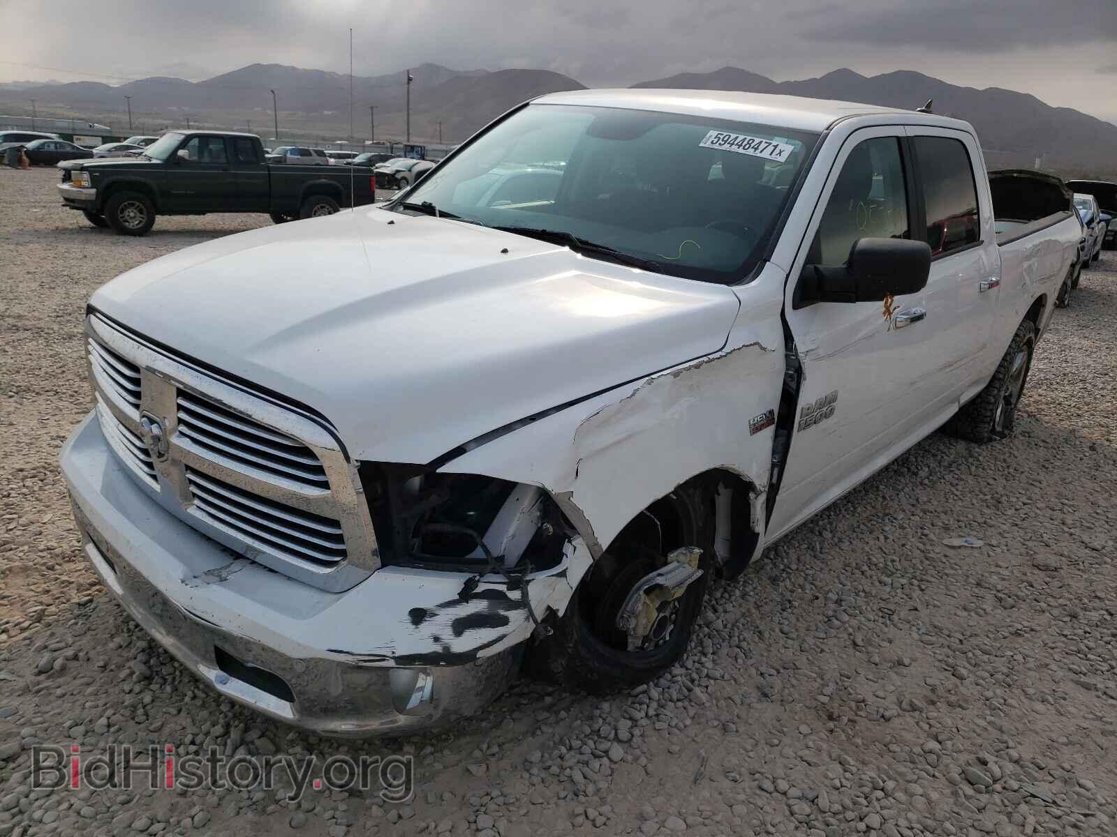 2017 RAM 1500 - VIN: 1C6RR6TT3HS676696 - Фото 2
