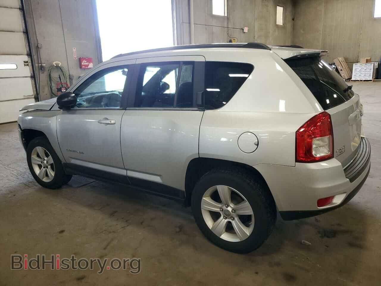 2011 JEEP COMPASS - VIN: 1J4NF1FB2BD183233 - Photo 2