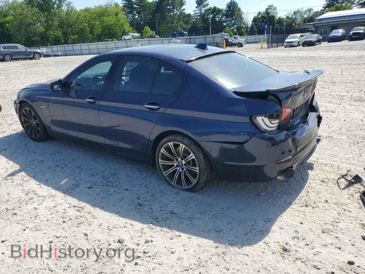2011 BMW 5 SERIES - VIN: WBAFR7C58BC266915 - Фото 2