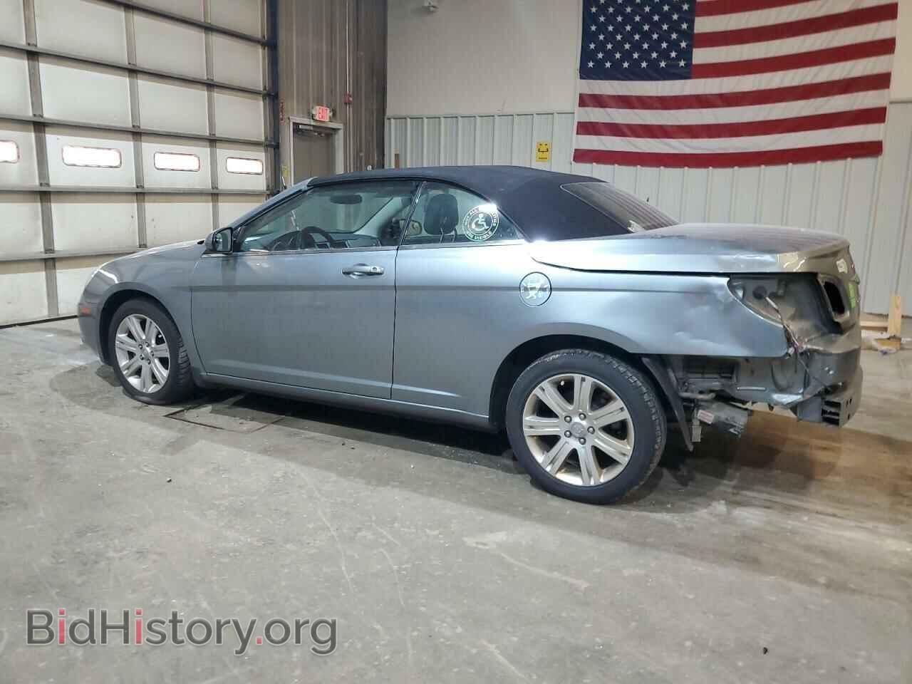 2010 CHRYSLER SEBRING - VIN: 1C3BC5ED2AN158941 - Фото 2