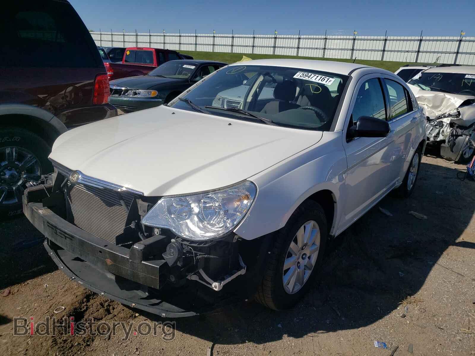 2010 CHRYSLER SEBRING - VIN: 1C3CC4FB7AN219924 - Фото 2