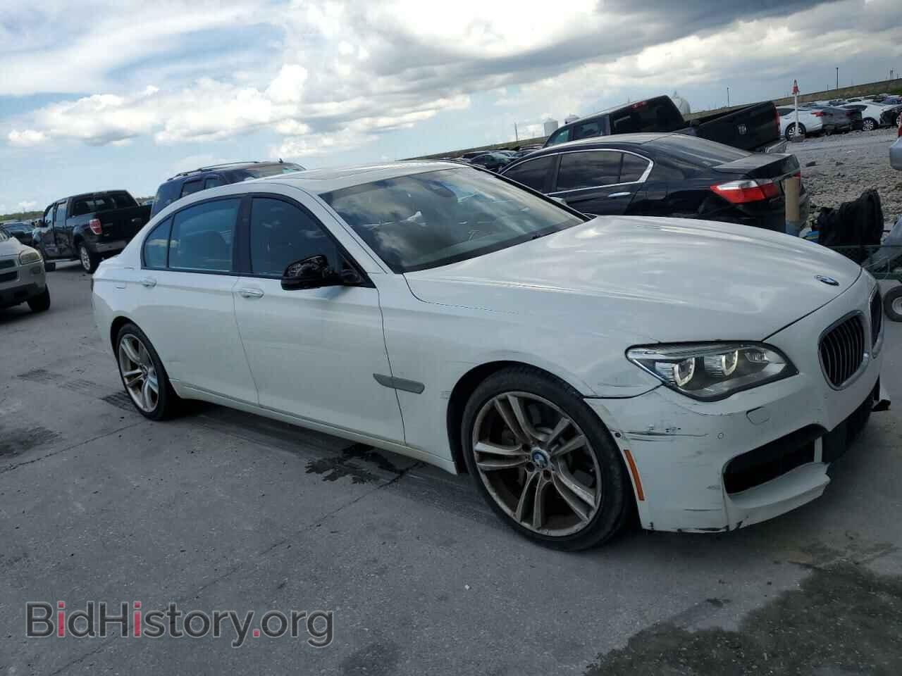 2015 BMW 7 SERIES - VIN: WBAYE8C56FD780739 - Фото 4