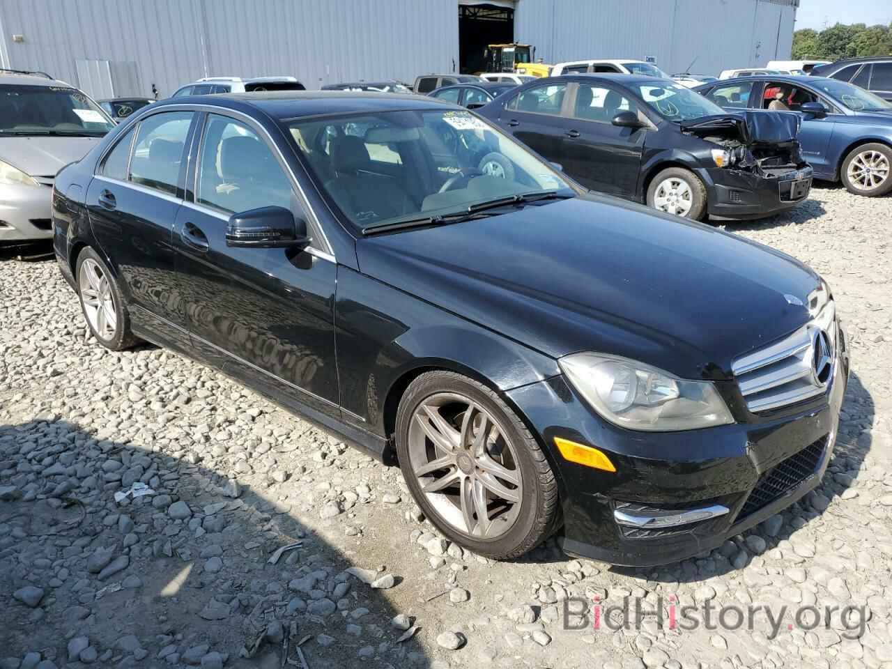 Photo WDDGF8BB0CR197154 - MERCEDES-BENZ C-CLASS 2012