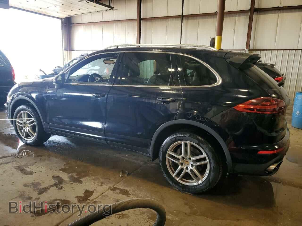 2016 PORSCHE CAYENNE - VIN: WP1AA2A29GLA09185 - Photo 2