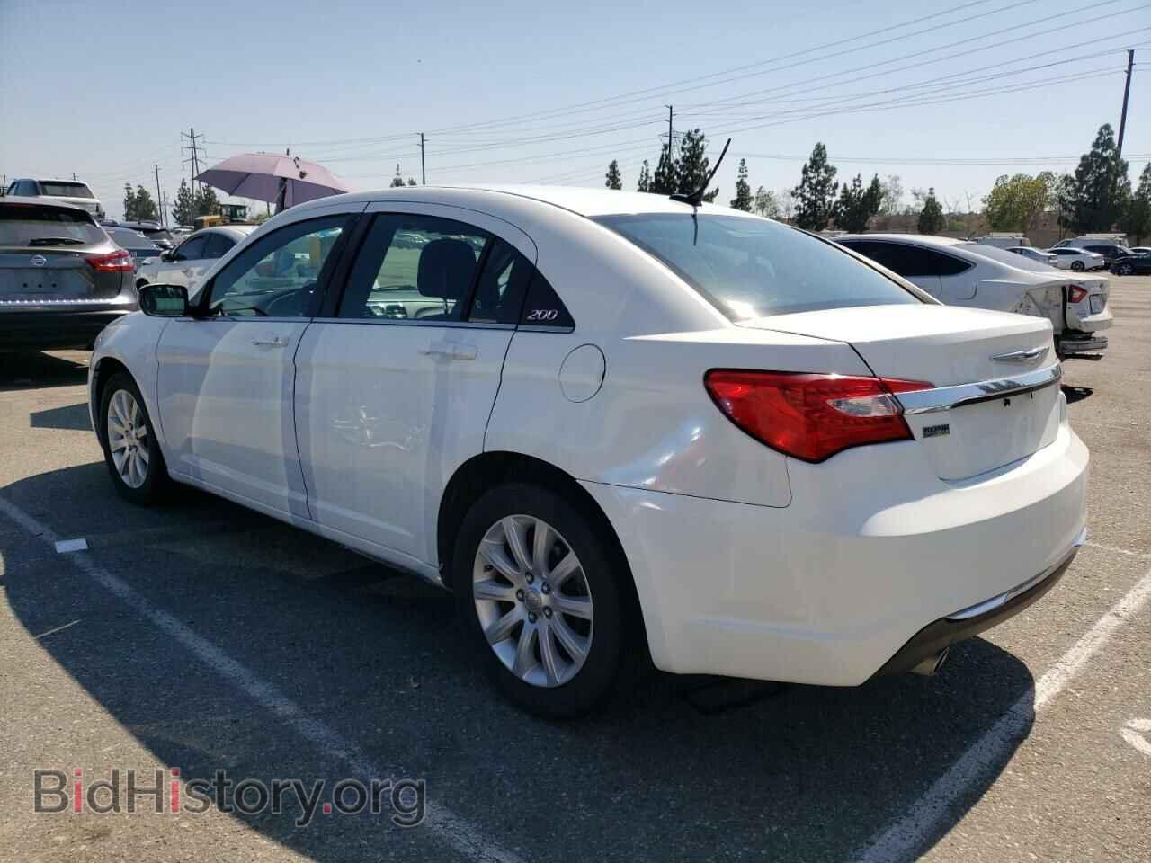 2014 CHRYSLER 200 - VIN: 1C3CCBBG3EN105737 - Фото 2