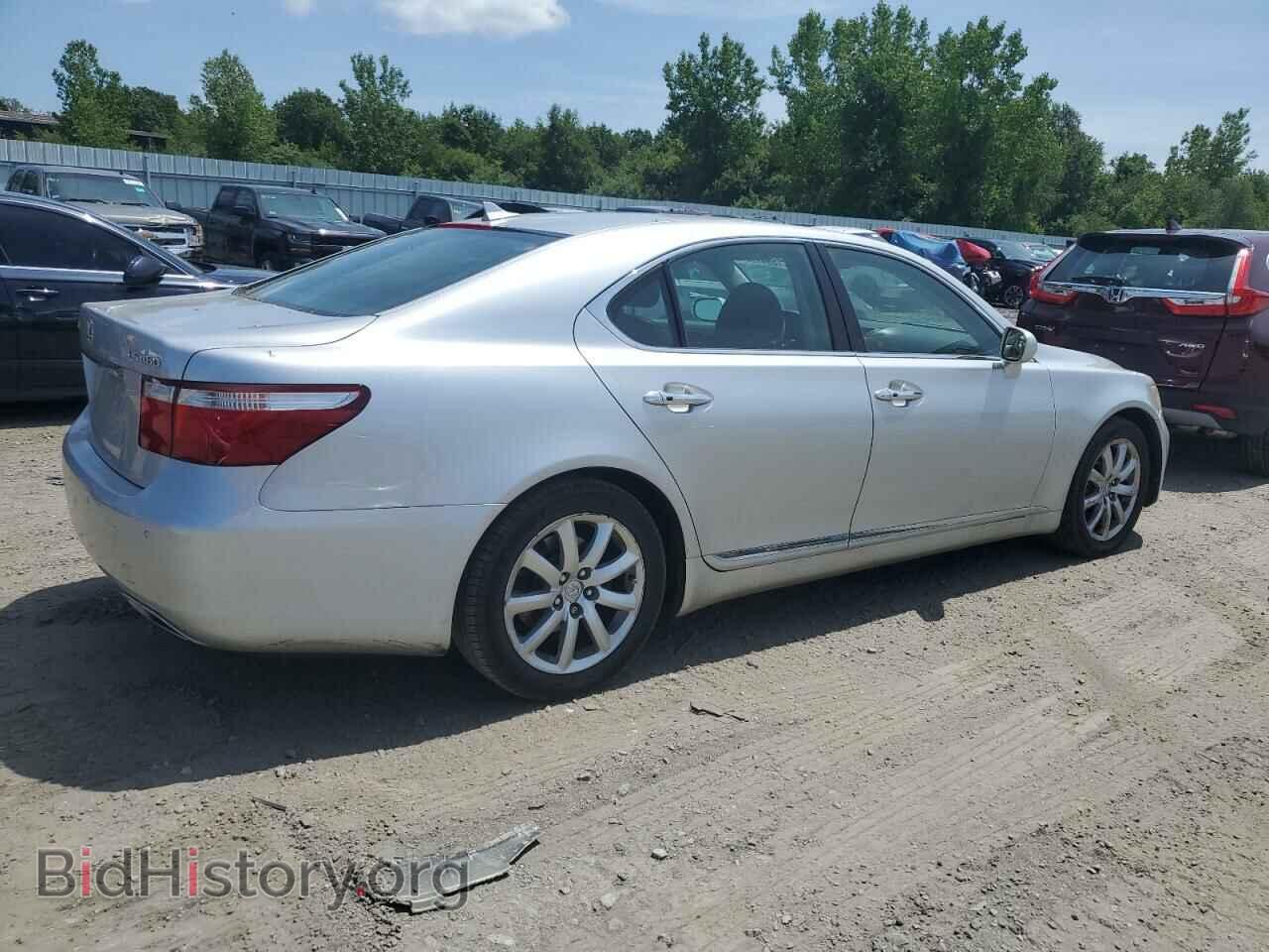 2007 LEXUS LS460 - VIN: JTHBL46F675012345 - Photo 3