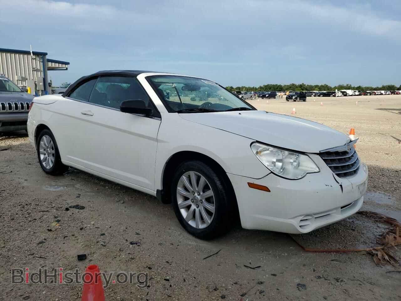 2010 CHRYSLER SEBRING - VIN: 1C3BC4EB6AN128883 - Фото 4