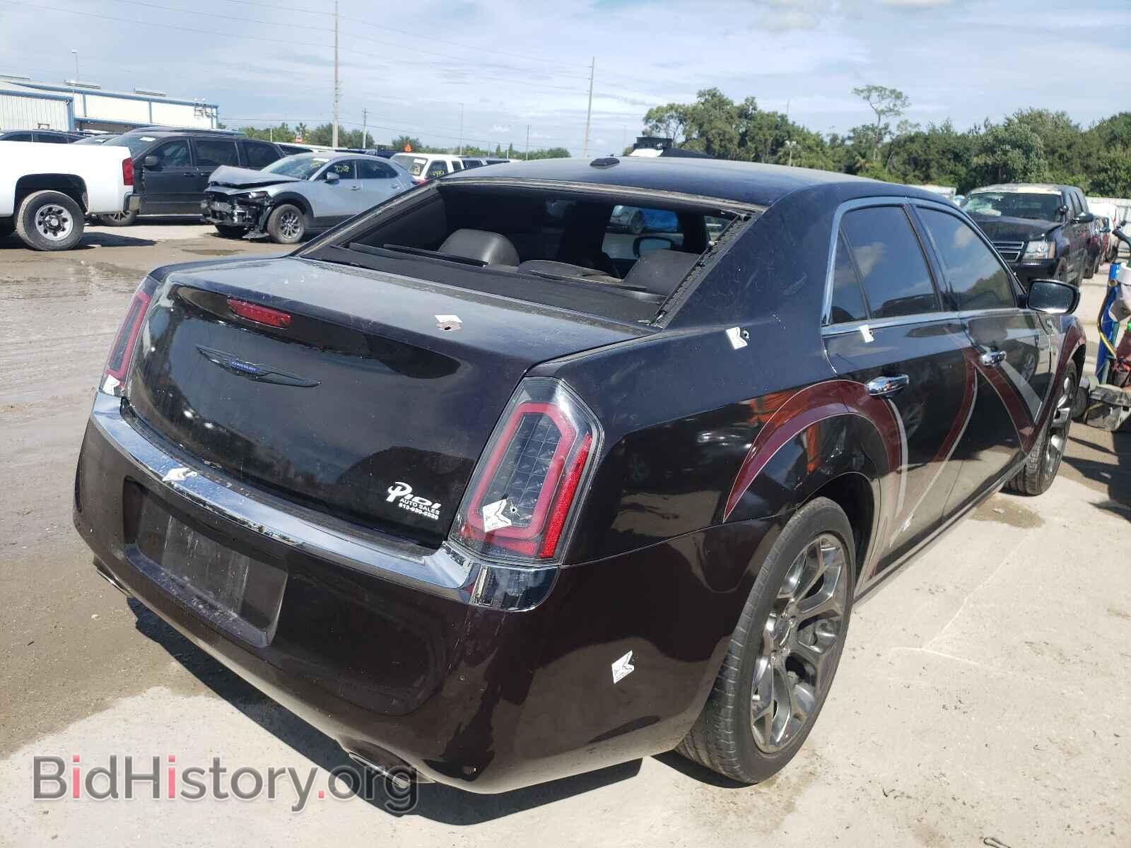 2011 CHRYSLER 300 - VIN: 2C3CA6CT5BH538215 - Фото 9