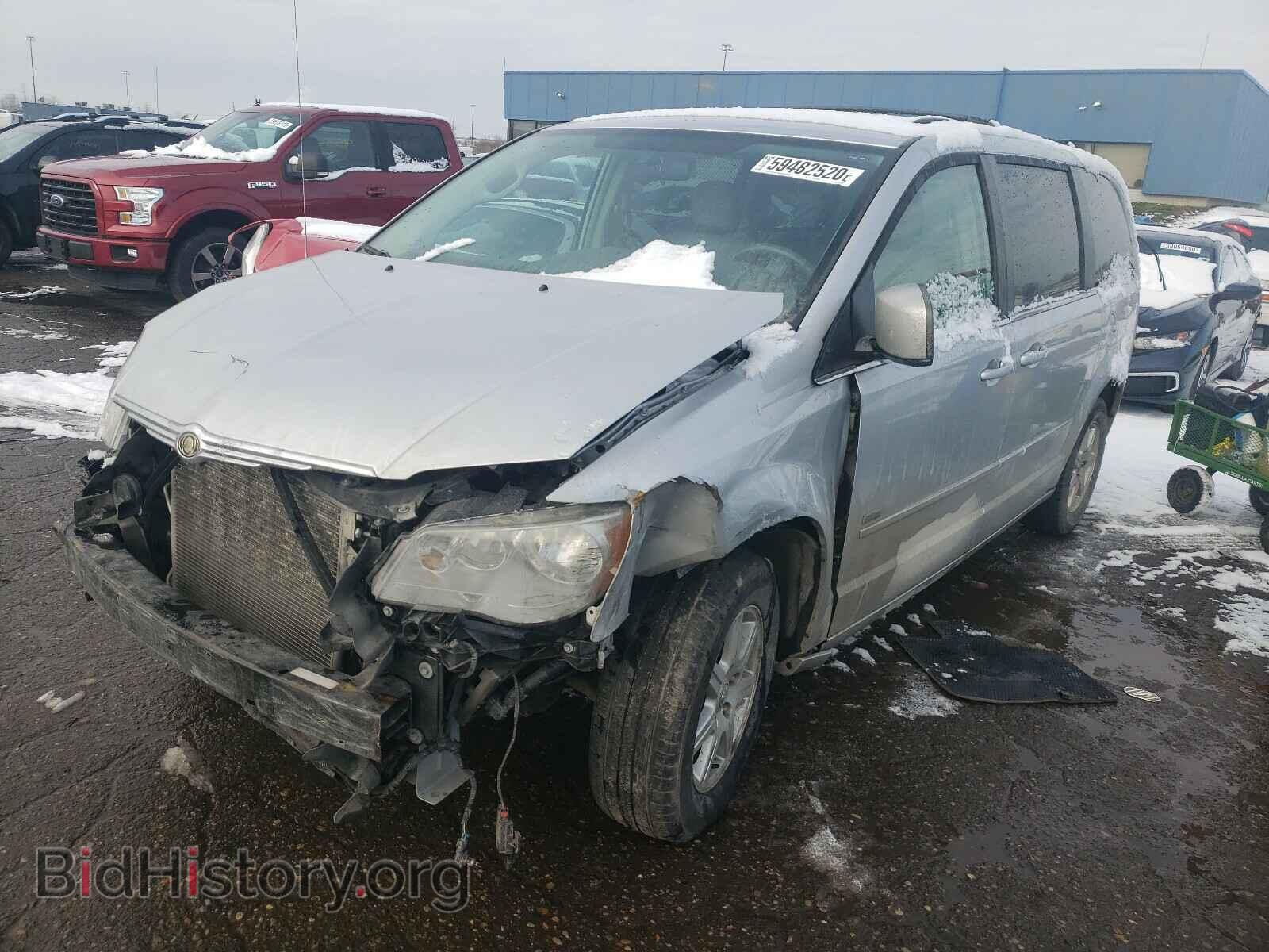 2008 CHRYSLER MINIVAN - VIN: 2A8HR54P68R820848 - Фото 2