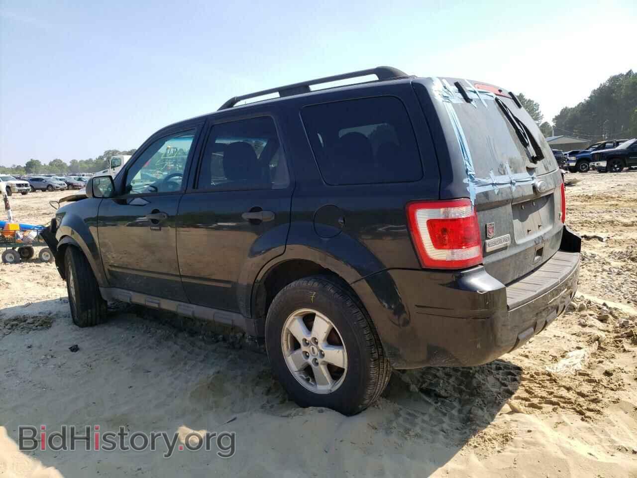 2011 FORD ESCAPE - VIN: 1FMCU0DG5BKC39782 - Фото 2