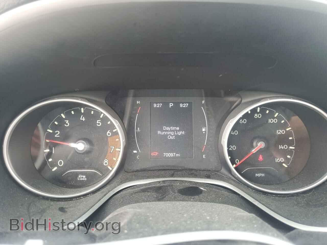 2018 JEEP COMPASS - VIN: 3C4NJCAB3JT140004 - Фото 9