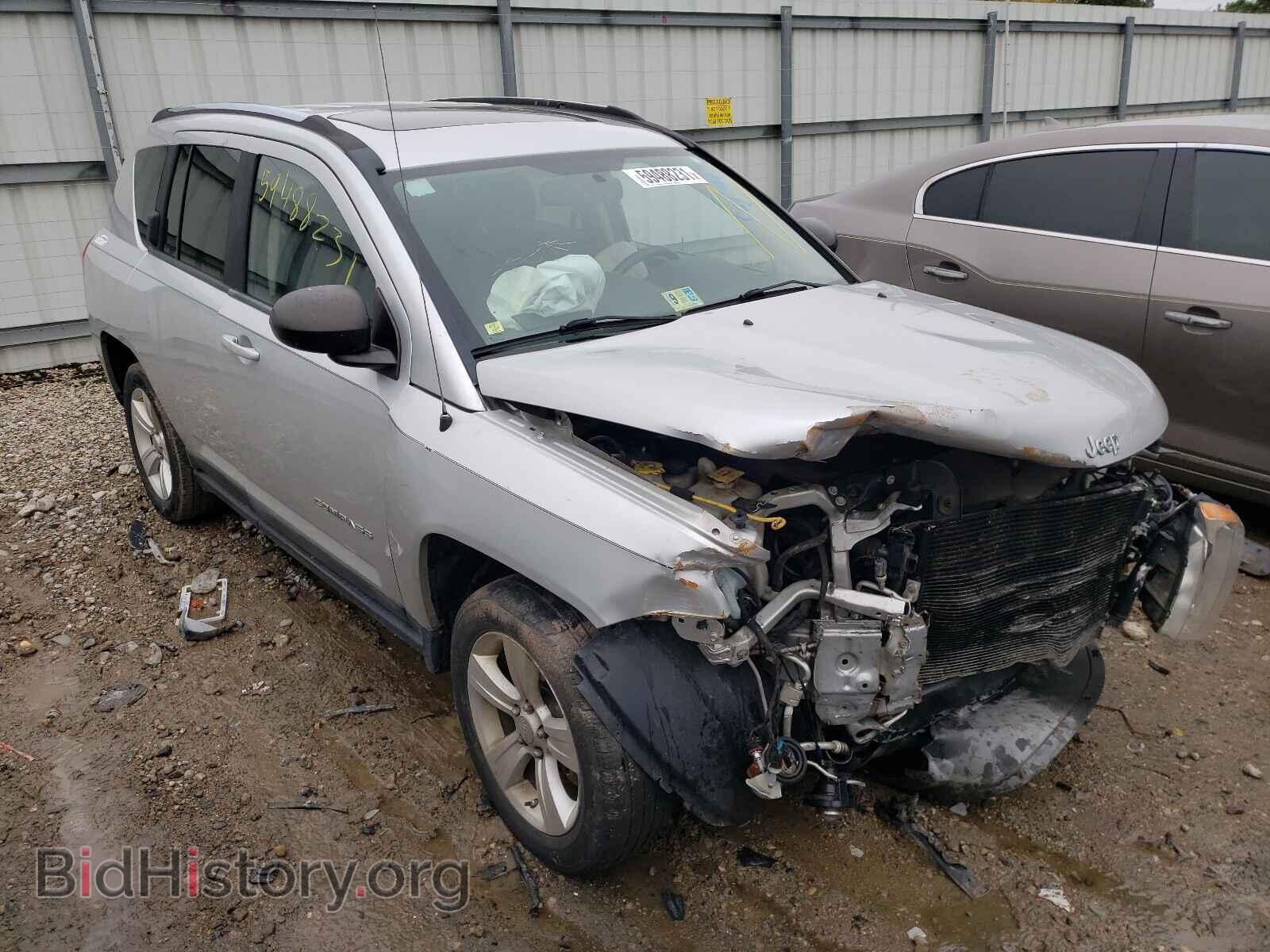 Photo 1J4NF1FB7BD159204 - JEEP COMPASS 2011