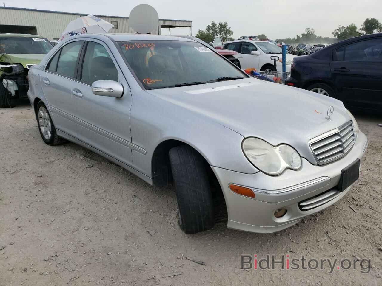 Photo WDBRF92HX6F801004 - MERCEDES-BENZ C-CLASS 2006