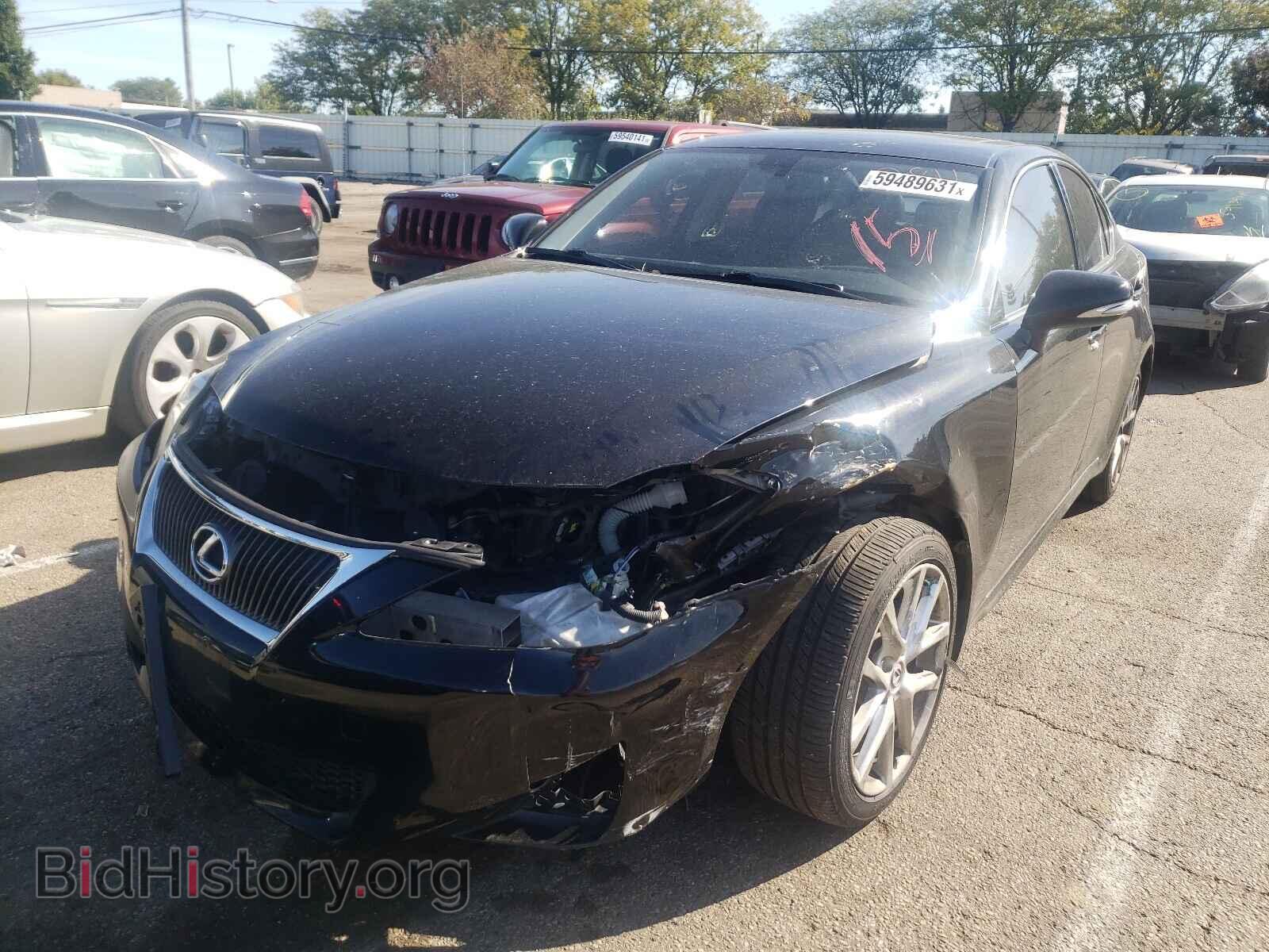 2011 LEXUS IS - VIN: JTHCF5C22B5049999 - Фото 2