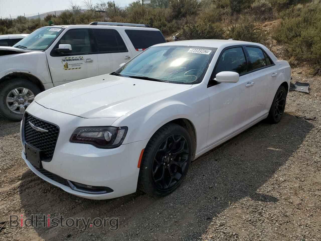 2020 CHRYSLER 300 - VIN: 2C3CCABG2LH158610 - Фото 2