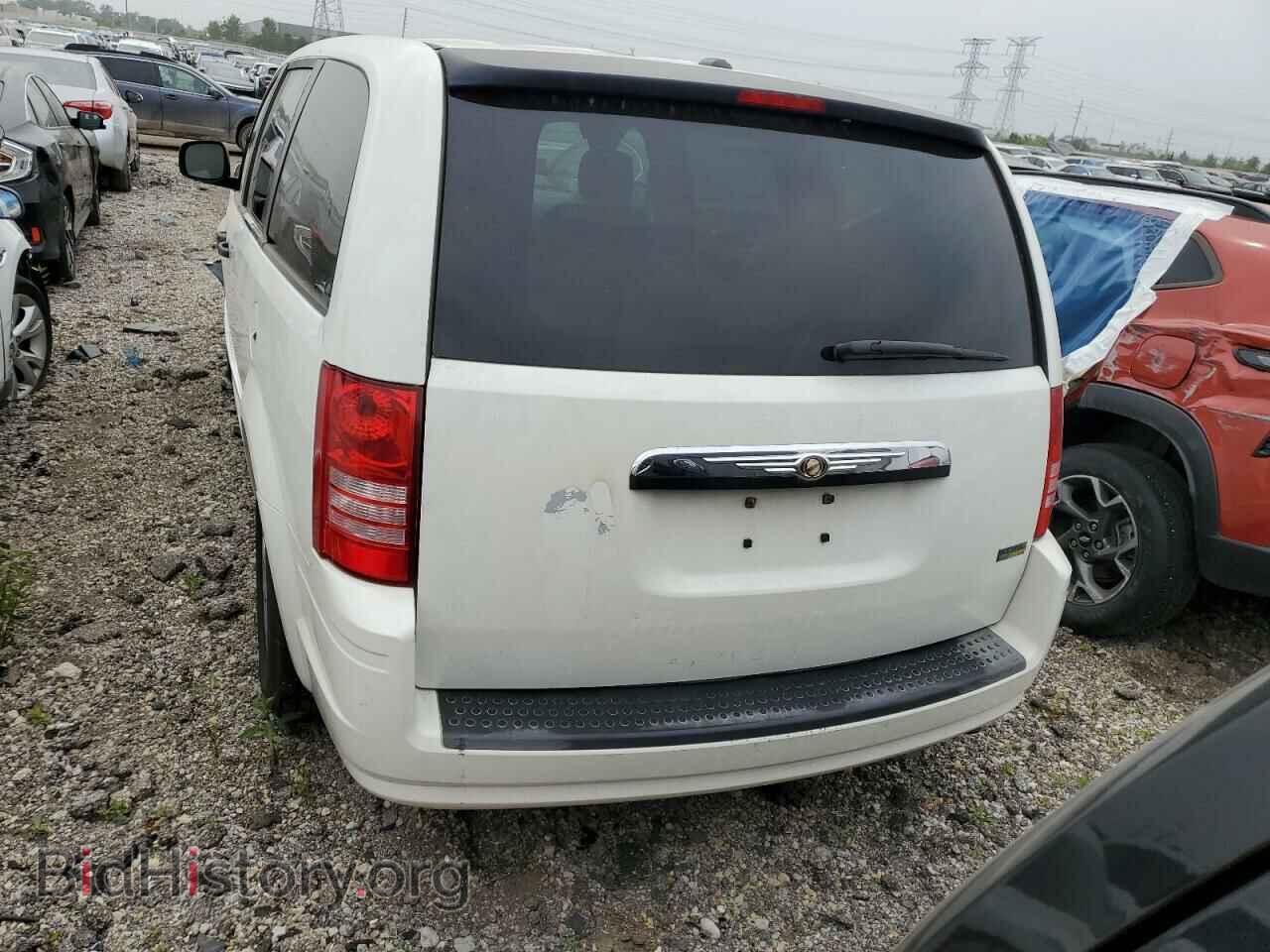 2008 CHRYSLER MINIVAN - VIN: 2A8HR44H18R842078 - Фото 6