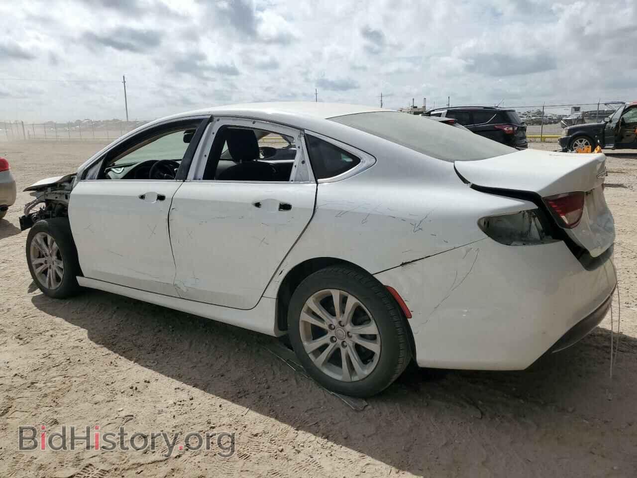 2015 CHRYSLER 200 - VIN: 1C3CCCAB3FN753771 - Photo 2