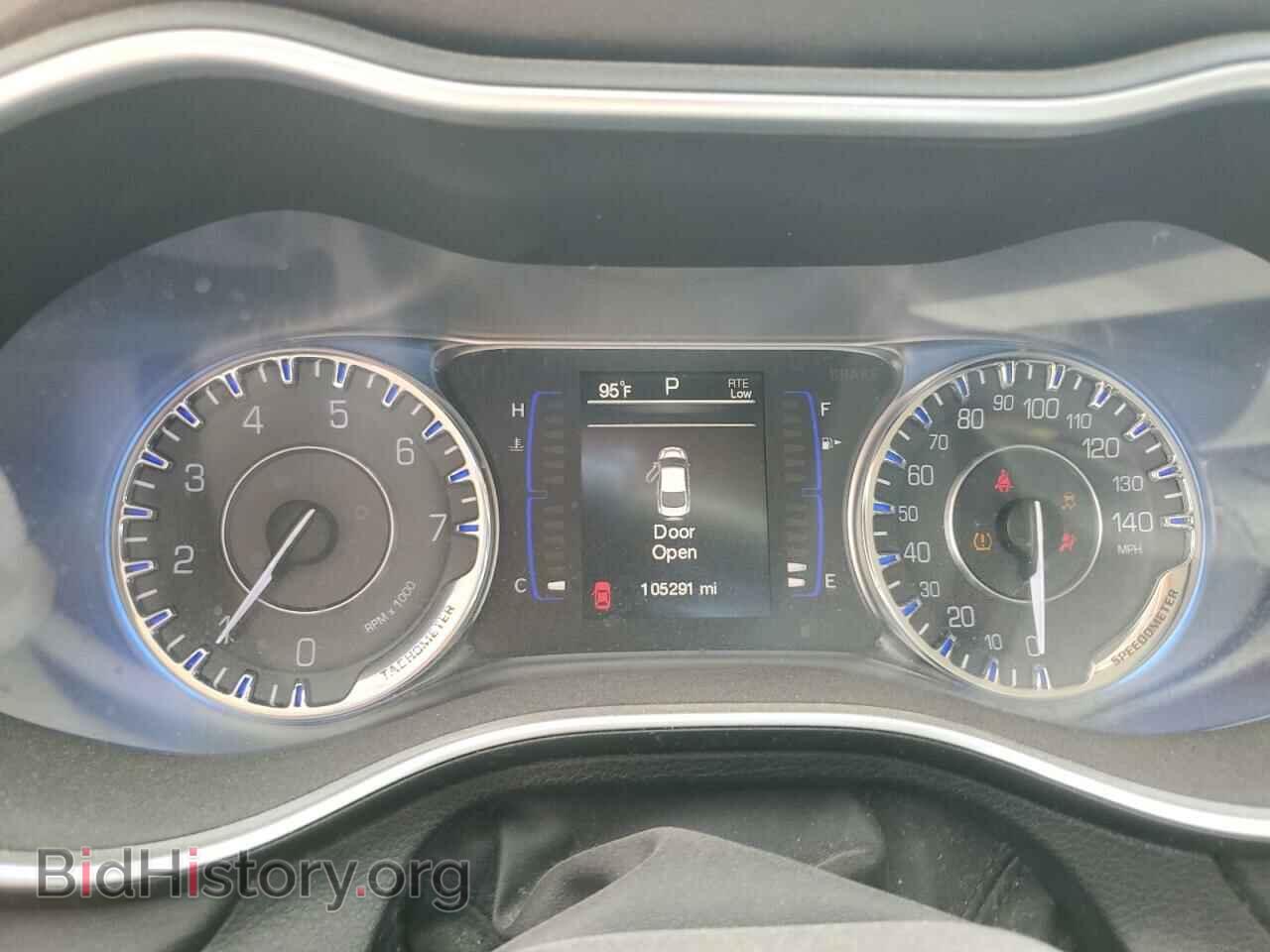 2015 CHRYSLER 200 - VIN: 1C3CCCAB3FN753771 - Photo 9