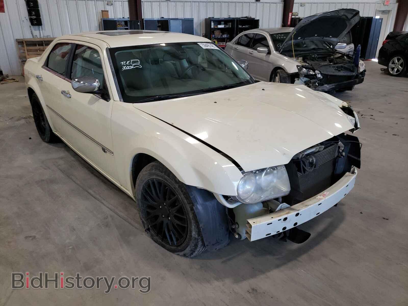 Photo 2C3CA6CT6AH126366 - CHRYSLER 300 2010