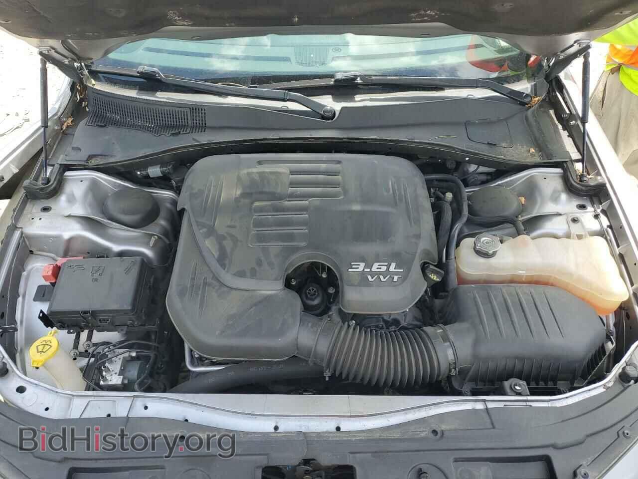 2016 CHRYSLER 300 - VIN: 2C3CCAAG0GH295634 - Фото 11