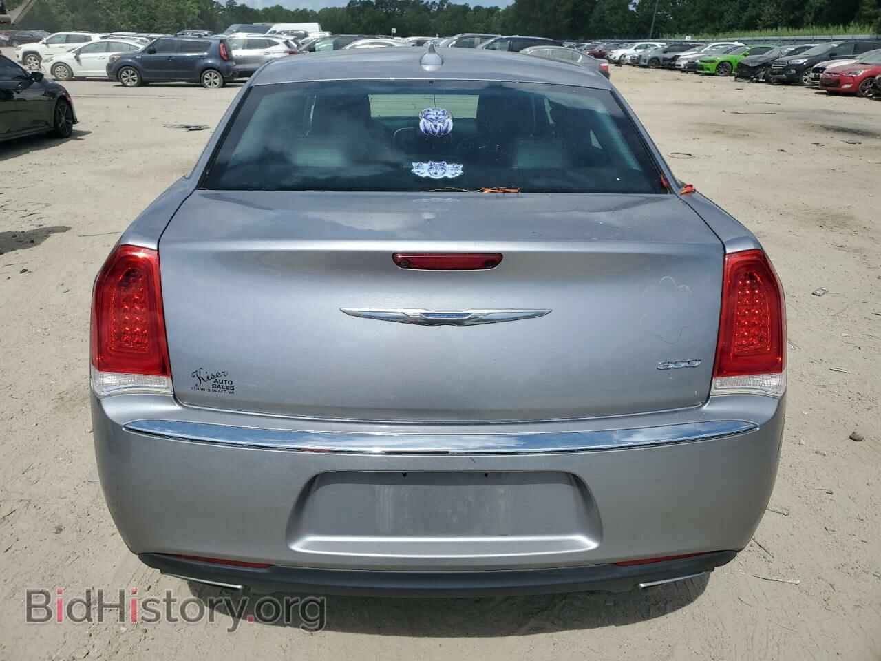 2016 CHRYSLER 300 - VIN: 2C3CCAAG0GH295634 - Фото 6