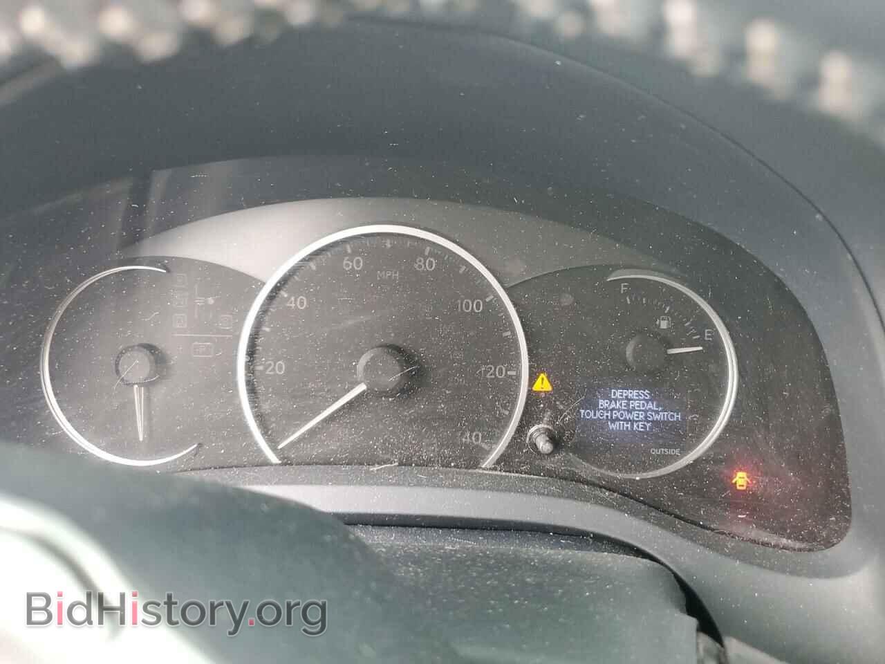 2011 LEXUS CT 200 - VIN: JTHKD5BH1B2013455 - Photo 9
