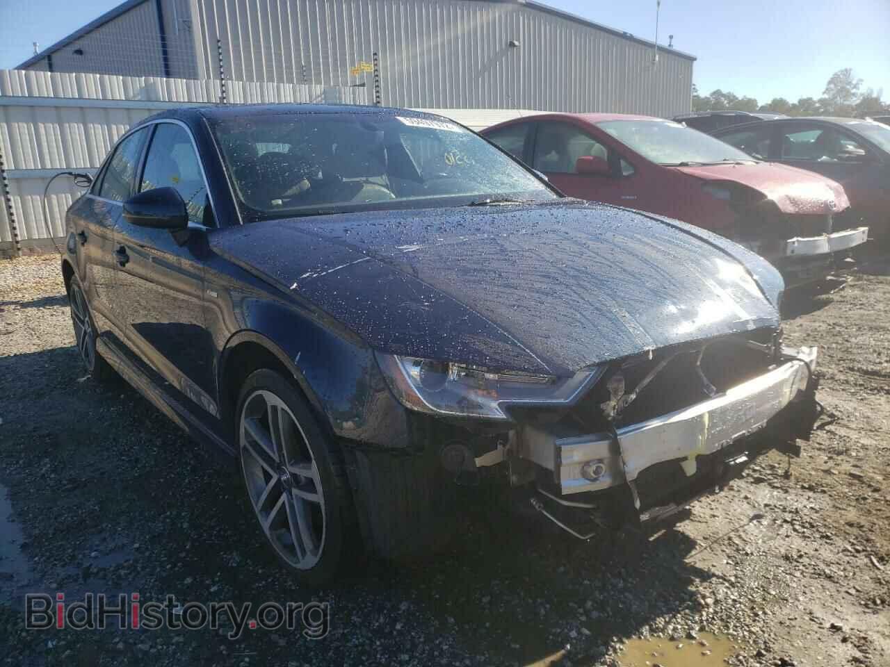 Фотография WAUGUGFF6H1036253 - AUDI A3 2017