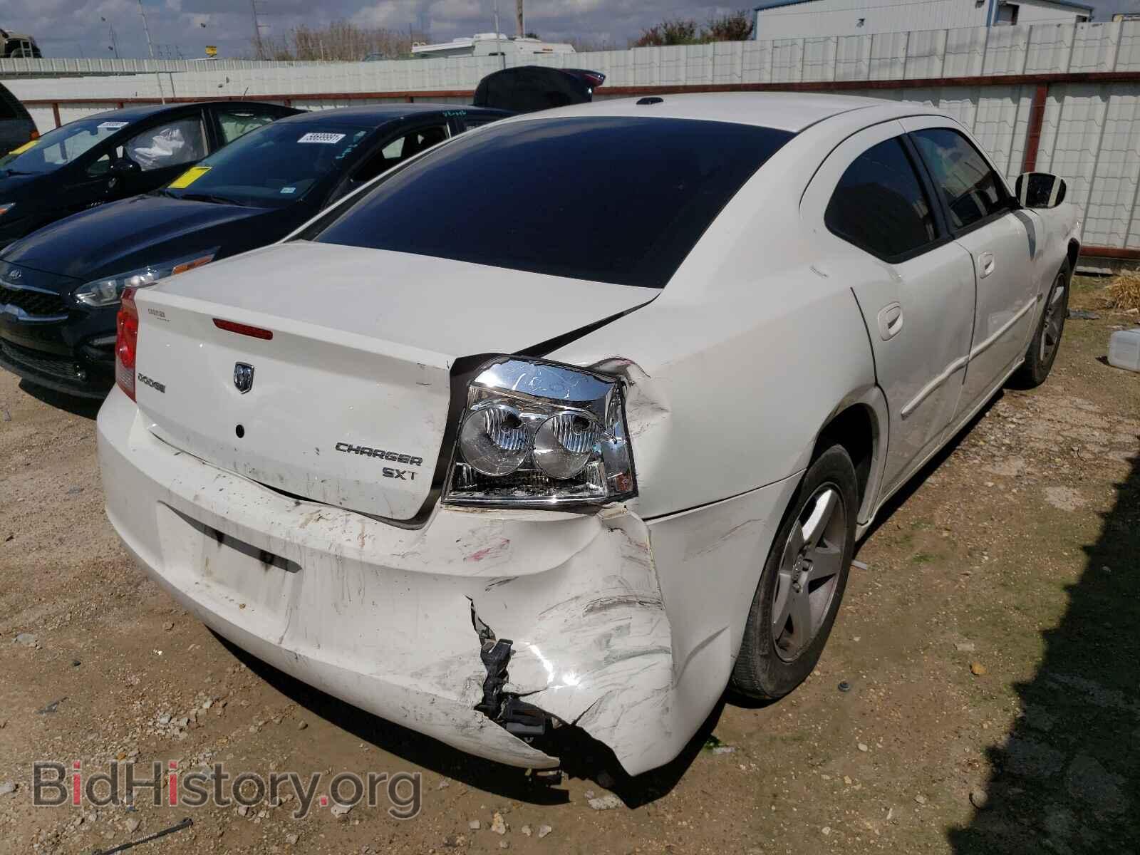 2010 DODGE CHARGER - VIN: 2B3CA3CV2AH185802 - Фото 4