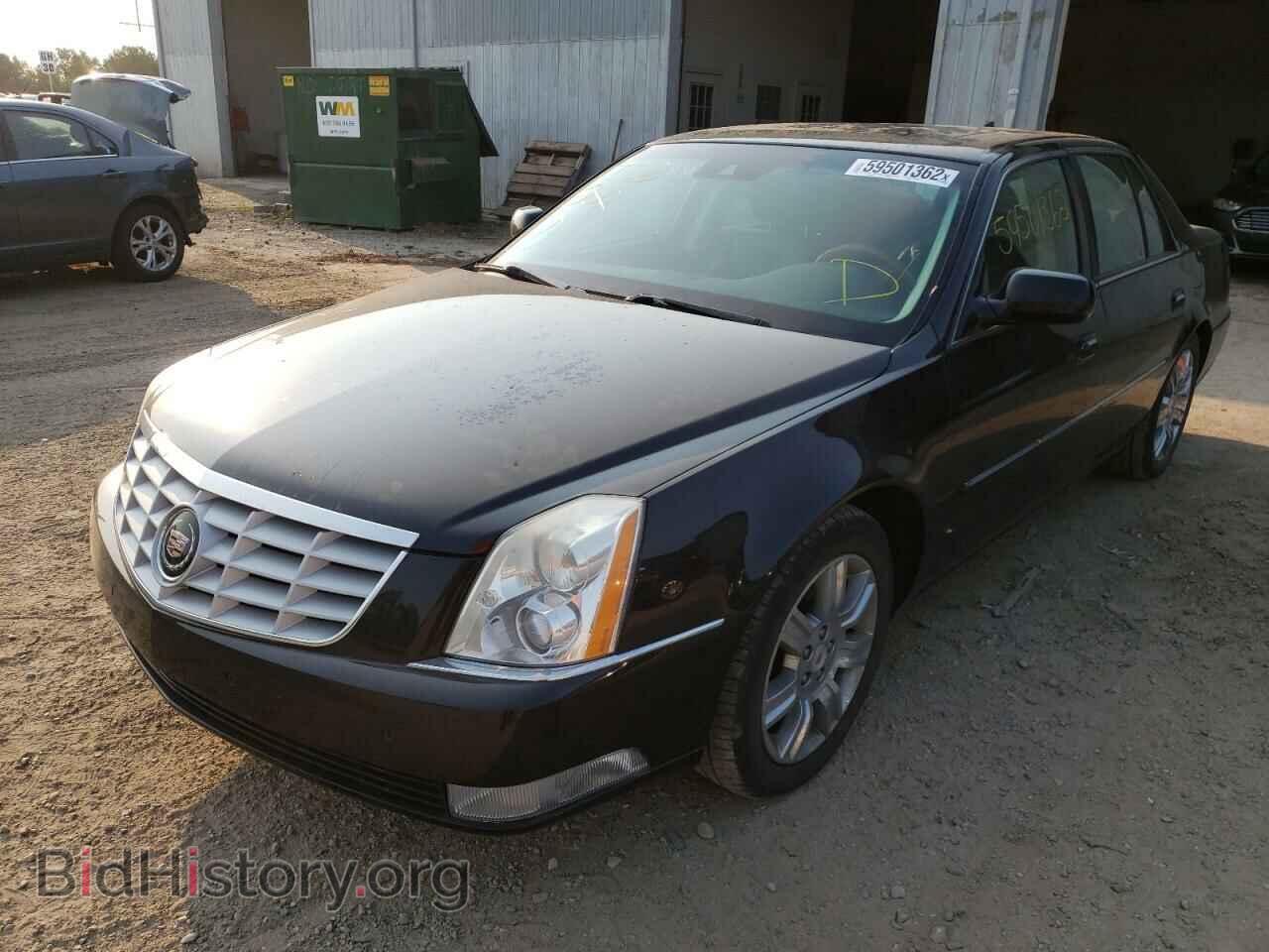 2011 CADILLAC DTS - VIN: 1G6KP5ESXBU142656 - Фото 2