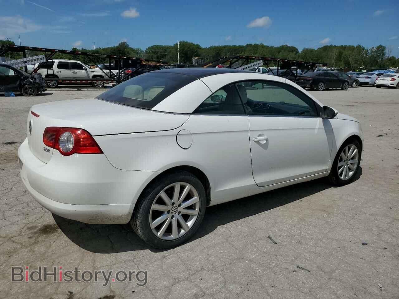 2011 VOLKSWAGEN EOS - VIN: WVWAA7AH0BV001072 - Фото 3