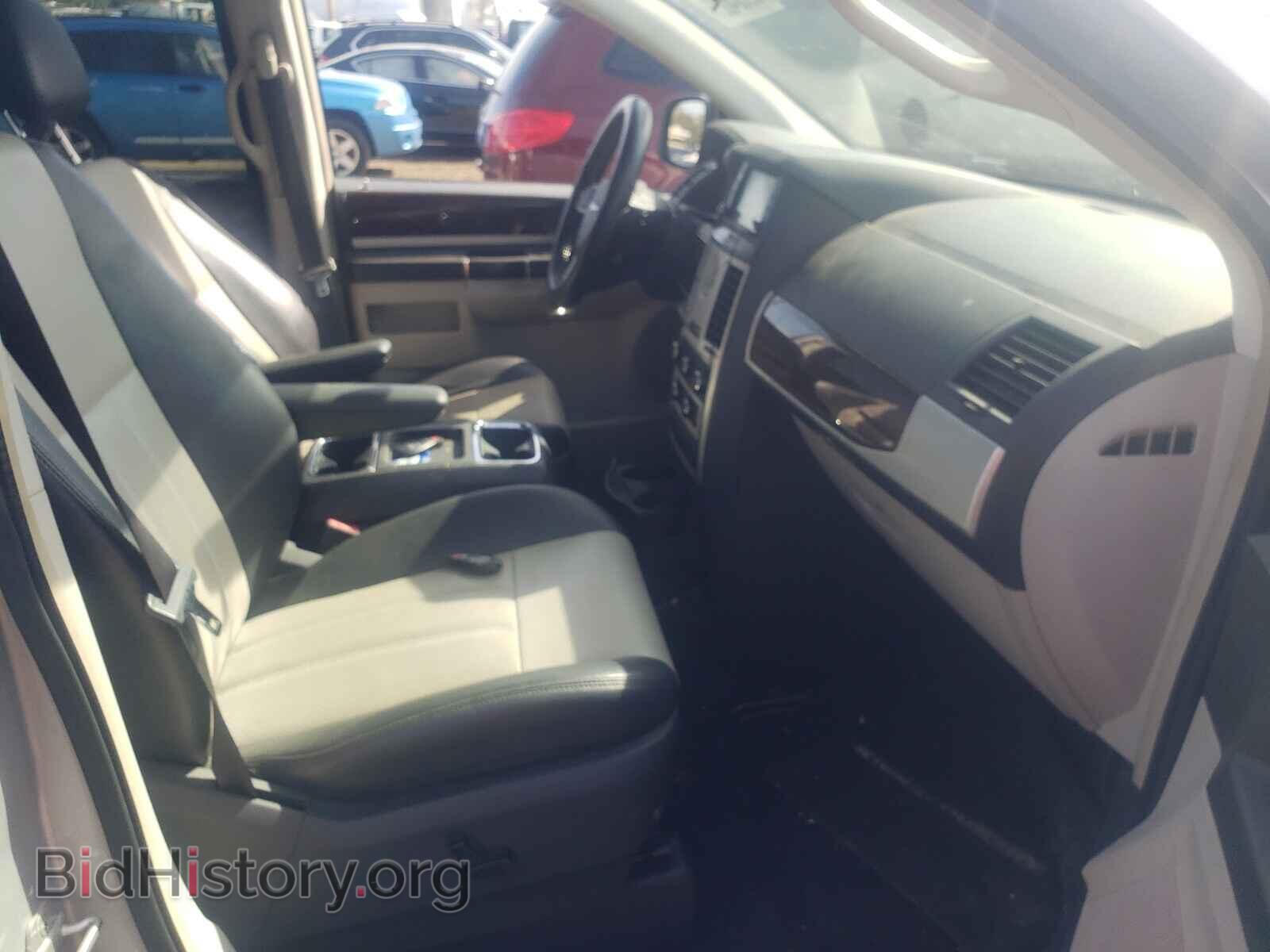 2010 CHRYSLER MINIVAN - VIN: 2A4RR8DXXAR358369 - Фото 5