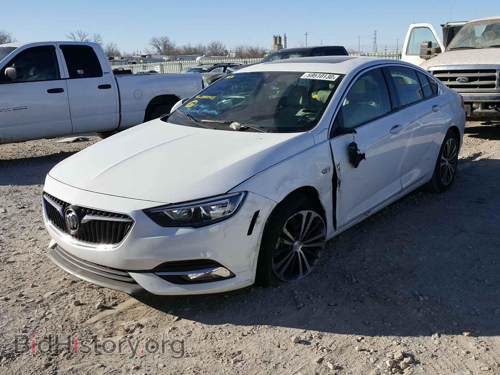 2018 BUICK REGAL - VIN: W04GP6SX8J1138043 - Photo 2