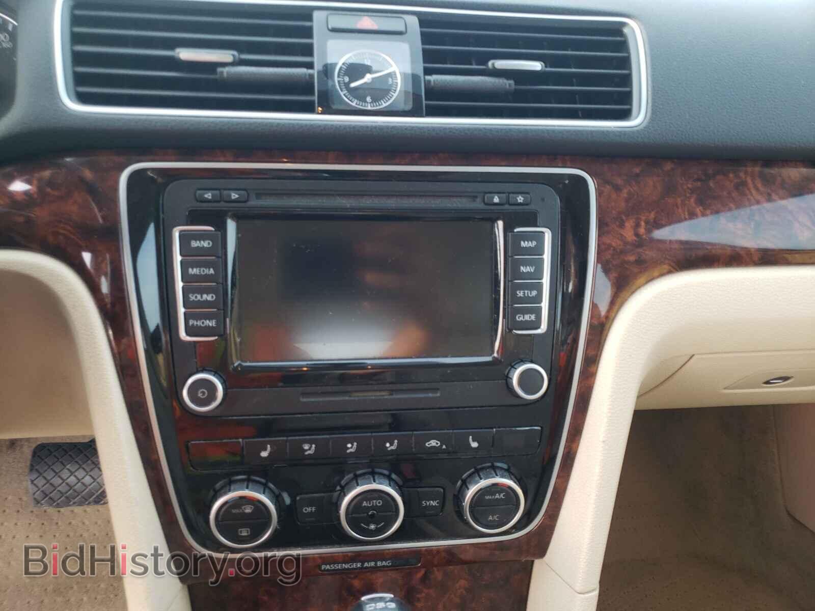 2013 VOLKSWAGEN PASSAT - VIN: 1VWCN7A37DC046989 - Фото 9
