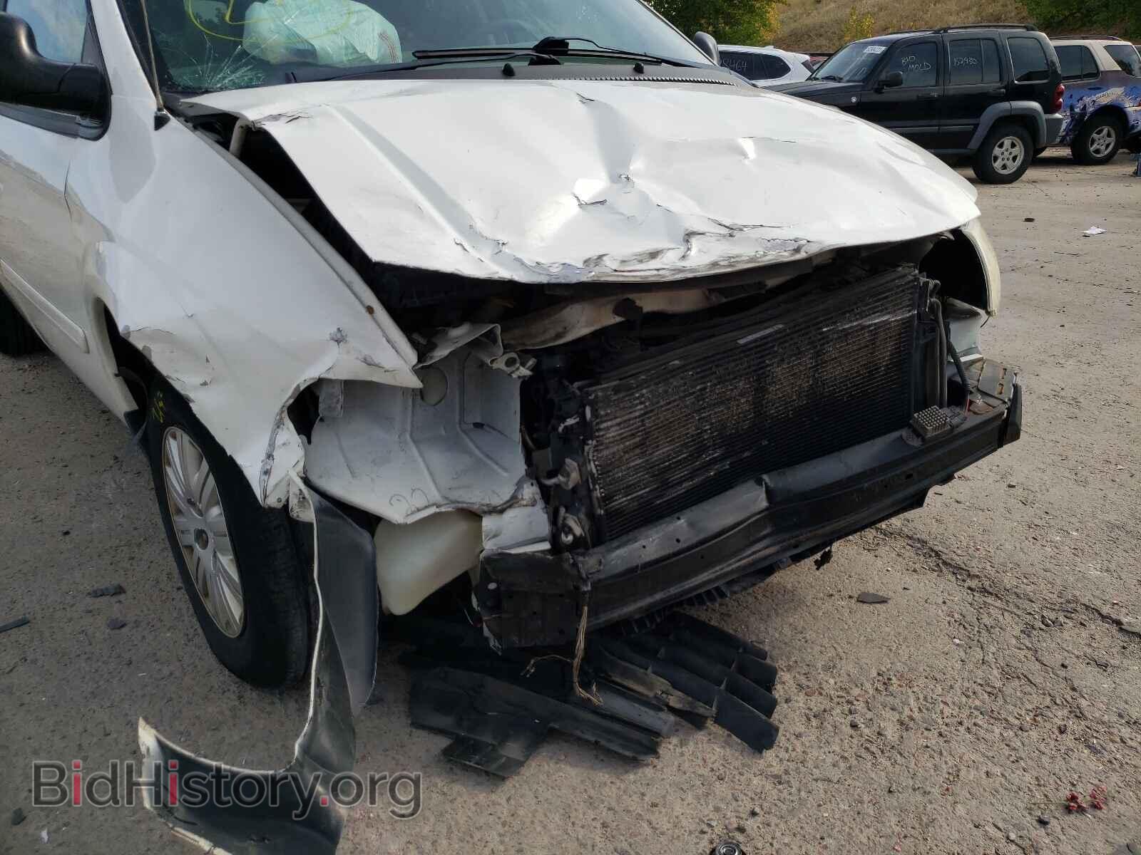 2007 CHRYSLER MINIVAN - VIN: 2A4GP44R37R352476 - Фото 9