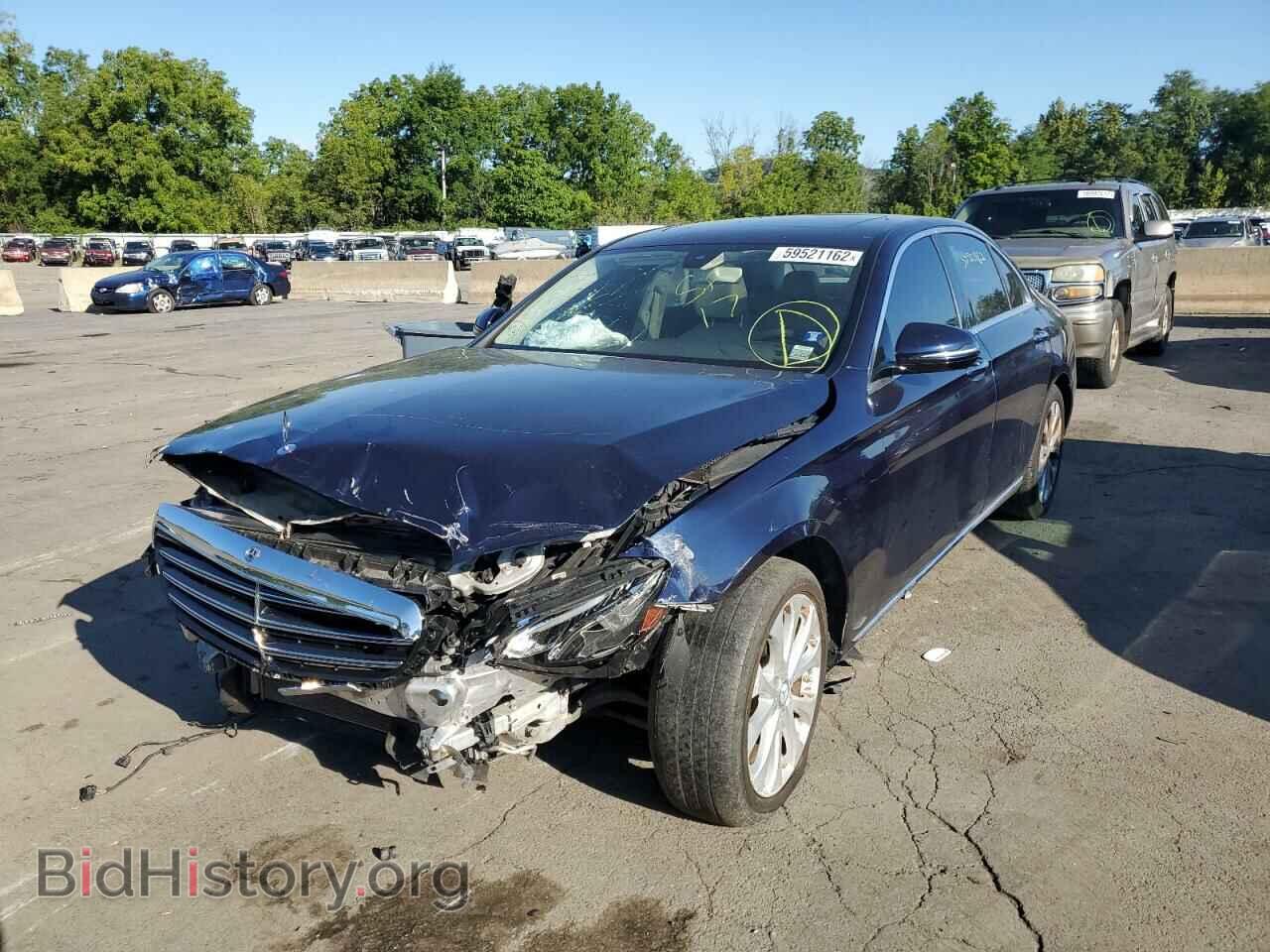 2017 MERCEDES-BENZ E-CLASS - VIN: WDDZF4KB1HA160377 - Фото 2