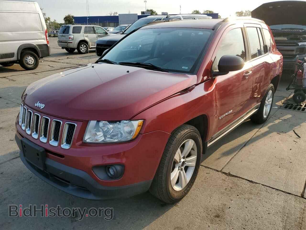 2011 JEEP COMPASS - VIN: 1J4NT4FB8BD137318 - Photo 2
