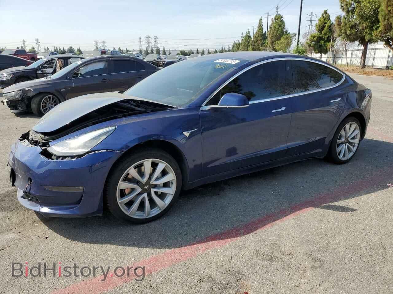 Фотография 5YJ3E1EA5JF015666 - TESLA MODEL 3 2018