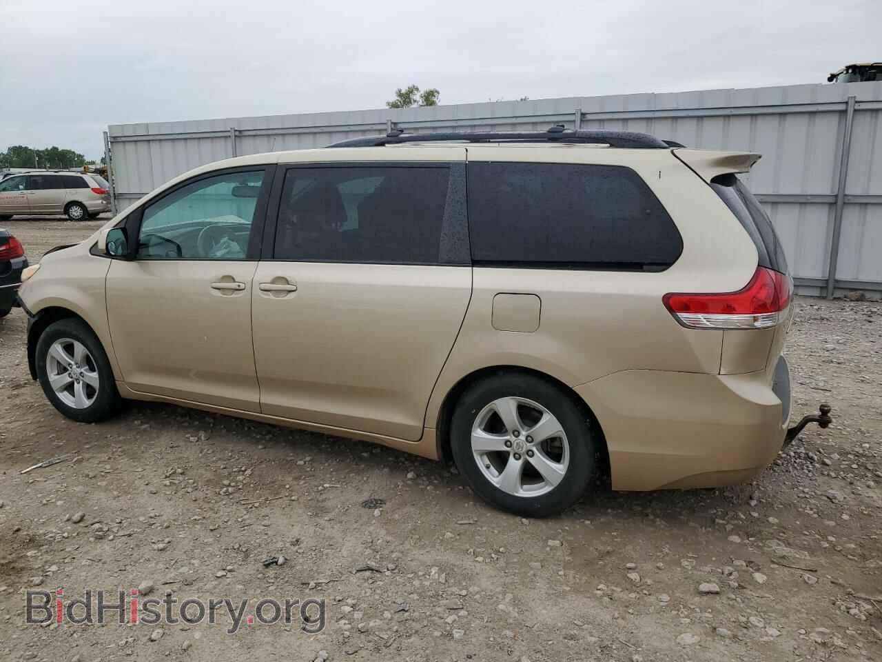 2011 TOYOTA All Models - VIN: 5TDKK3DC3BS049265 - Фото 2
