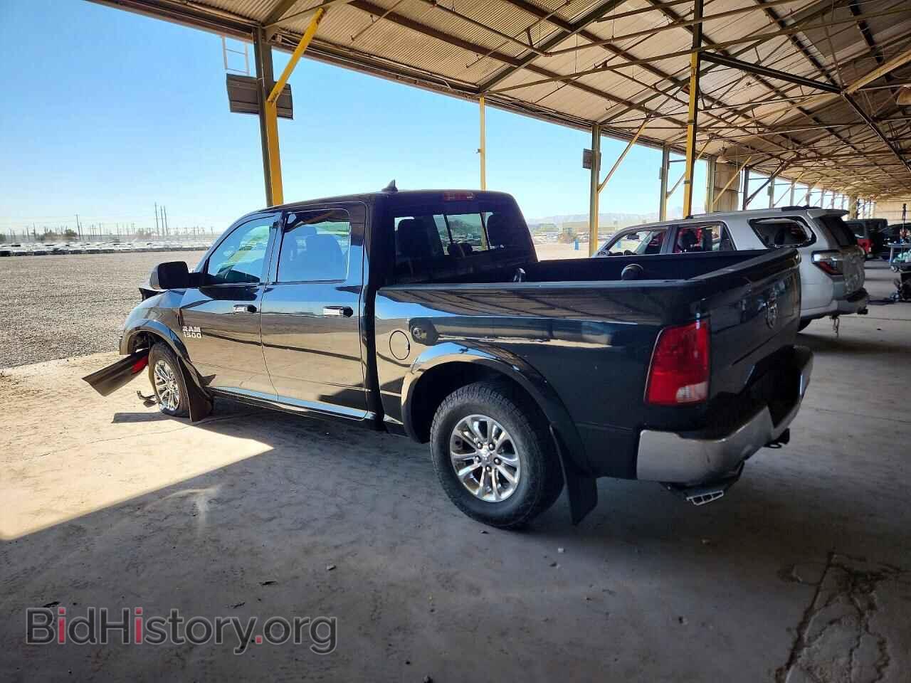 2018 RAM 1500 - VIN: 1C6RR6LT3JS101004 - Photo 2