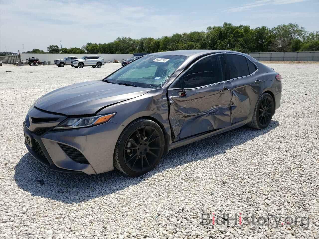 Photo 4T1B11HK4JU093564 - TOYOTA CAMRY 2018