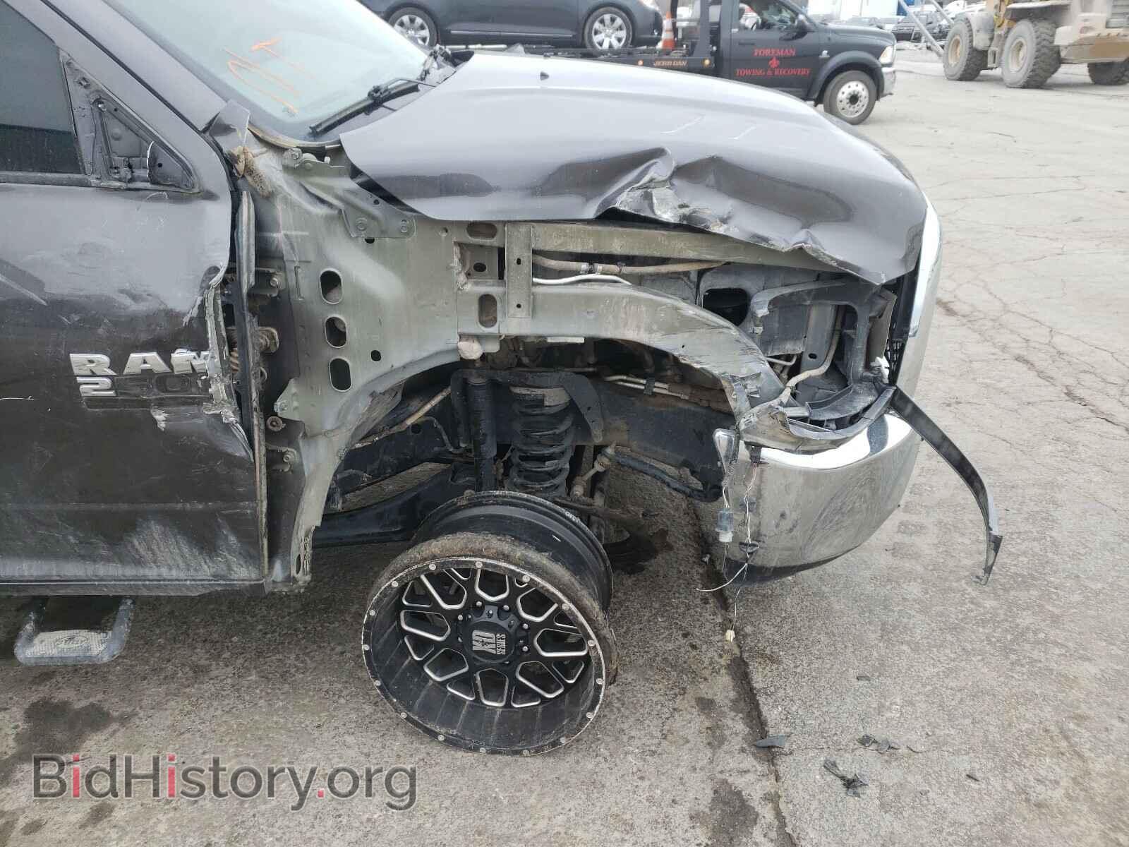 2018 RAM 2500 - VIN: 3C6UR5CL4JG359270 - Photo 9