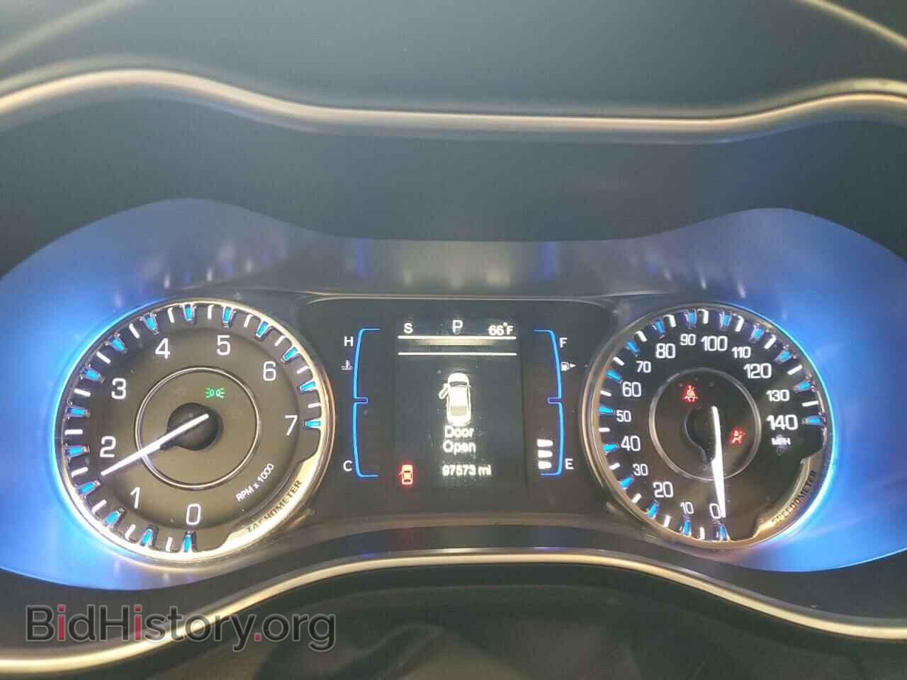 2016 CHRYSLER 200 - VIN: 1C3CCCAB8GN166712 - Фото 9