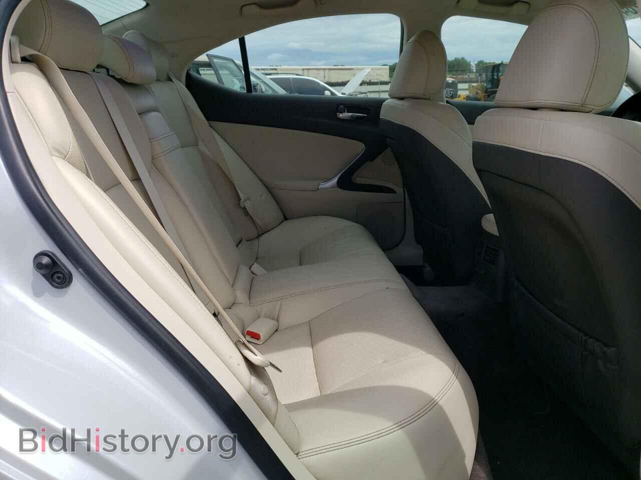 2011 LEXUS IS - VIN: JTHCE5C24B5000757 - Фото 10